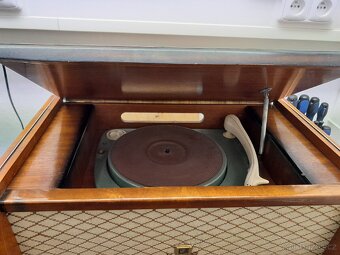 Gramoradio tesla 1005A - 2