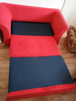Gauč červený rozkládací - 2