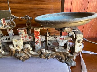 Starožitná váha - 2