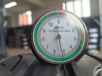 215/45 R16 DUNLOP (2718) - 2