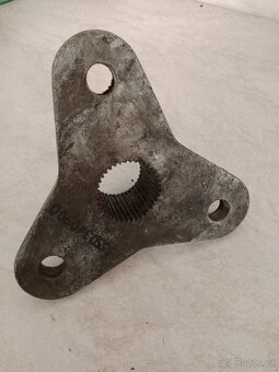 Unášeč Forschritt E512 - 2