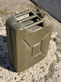 kanistr 20 L - 2