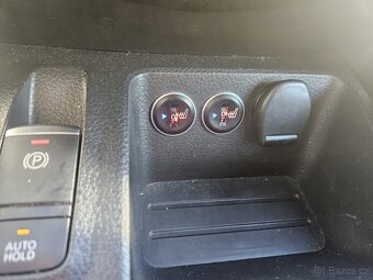 Nissan Qashqai - 2