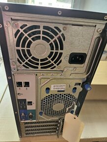 Server HP ProLiant ML310e Gen.8 v.2 - 2