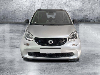 Smart Fortwo elektro, navigace, nab.22kW, panoramat. střecha - 2