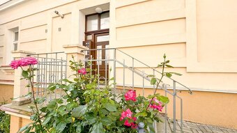 Prodej bytu 3+1 s balkonem a šatnou, 95 m2 - Mariánské Lázně - 2