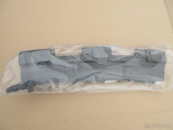 Opel Meriva A absorber zadního nárazníku 93321753 - 2