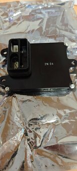 Řídící jednotka xenon DENSO 10R020611, VP4M5X-13C170-BA - 2