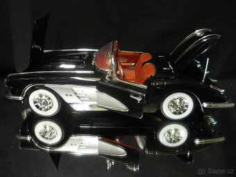 Chevrolet Corvette 1958 Motormax 1/18 - 2