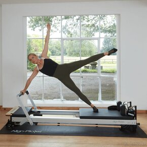 Align-Pilates C8-Pro Pilates Reformer - 2