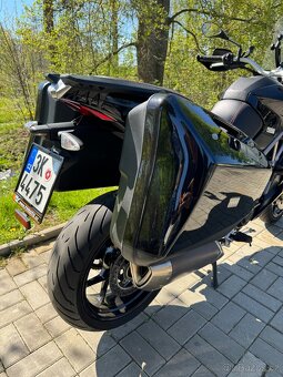Aprilia Caponord 1200 - 2