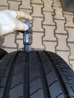 Letní pneu 215/45/18 - 2