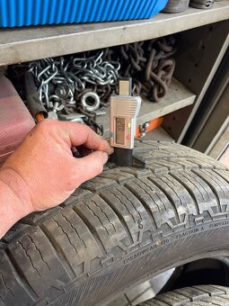 Pneu BARUM 225/65-R17 - 2