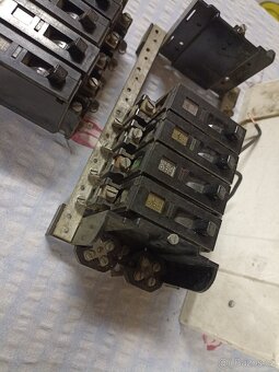 Rozvaděč elektrický jistič elektro - 2