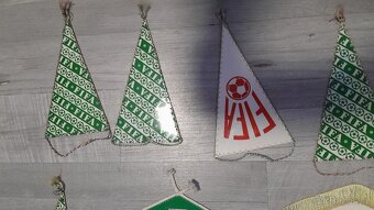 Prodám originální vlaječky klubů fotbalových vzácné - 2