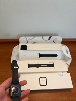 Apple watch series 4 44MM Space Gray - 2