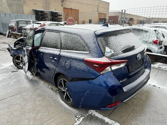 TOYOTA AURIS 1.8 VVTI HYBRID - 2