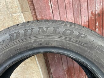 Pneu 205/60 R16 - 2