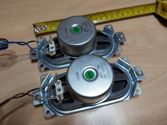 ZÁNOVNÍ REPRO Z TV PHILIPS,magneticky stíněné - 2