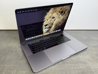 MacBook Pro 15'' 2018 / i9 / 32GB / 1TB SSD / Space Gray - - 2