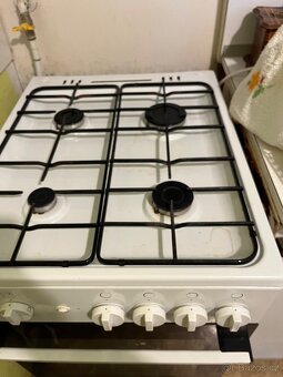 Plynový sporák Mora KS142 - 2