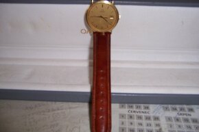 Zlaté náramkové hodinky Omega - 2