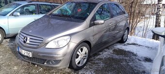 Mercedes Benz B180 - 2