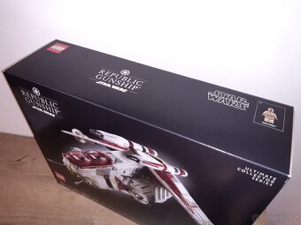 LEGO Star Wars 75309 Válečná loď Republiky - 2