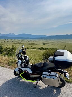 Honda X-ADV - boční kufry a držák GIVI - 2