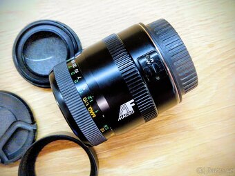 Canon EF: Voigtlander Macro AF 100 mm f/3.5 - 2