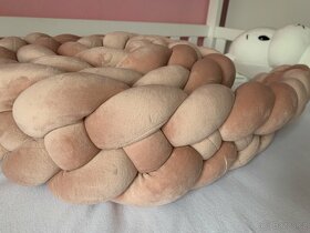 Nový zaplétaný mantinel cop ze 4 pramenů do dětské postýlky - 2