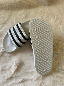 Pantofle Adidas - 2