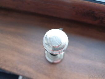 Starý ohříváček - ohřívač na pivo ve stojánku. - 2