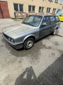 BMW E30 318i - 2