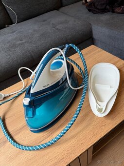 Parní generátor Philips PerfectCare Compact GC7844/20 - 2