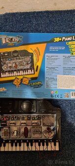 TRONEX- piano-vědecká laboratoř - 2