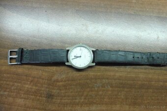 Hodinky QUARTZ - 2