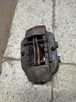 Brzdový třmen škoda 130 - 2