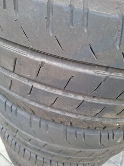 D04PLD 235/65 R16C Continental - 2
