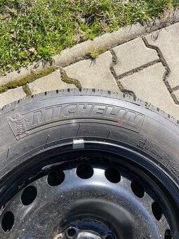 Kusové pneu 196/65 R15 - 2