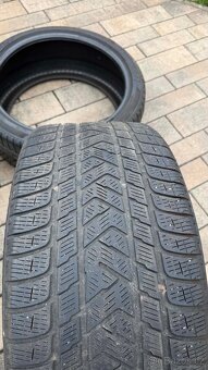 Pirelli winter Scorpion 295/35 R21 - 2