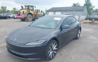 TESLA MODEL 3 2025 - 2