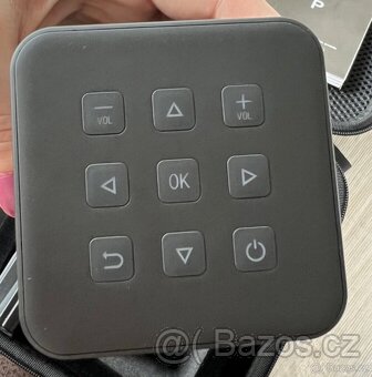 bezdrátový projektor Byintek P20 - 2