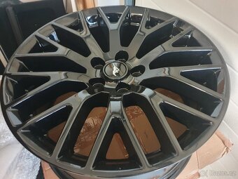 Originální OEM alu kola 19" Ford Mustang 5x114,3 - 2