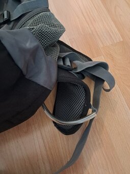 Outdoorový batoh Husky 40l – výborný stav, ideální pro turis - 2