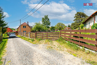 Prodej pozemku, 952 m², Háje - 2