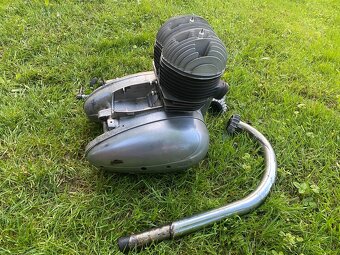 MOTOR JAWA PÉRÁK 18 350 - 2