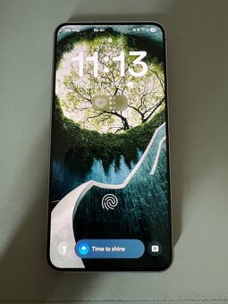 Samsung Galaxy S25 - 2