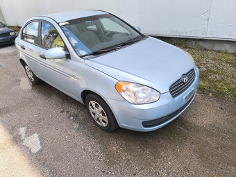 Hyundai Accent veškeré díly z vozu - 2
