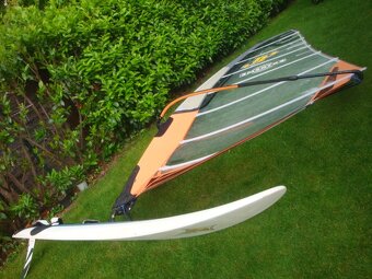 Windsurfing Komplet s dvěma plovákama a dvěma plachtama - 2